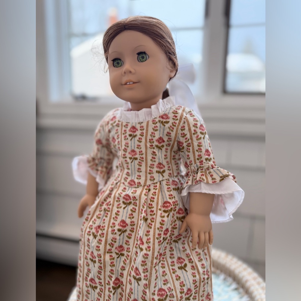 Original 90’s Pleasant Company Felicity with full meet outfit and accessories.